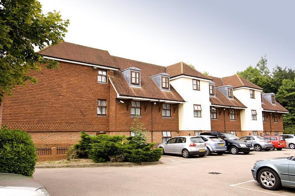 Premier Inn London Gatwick Airport South - London Road Crawley  Exterior foto